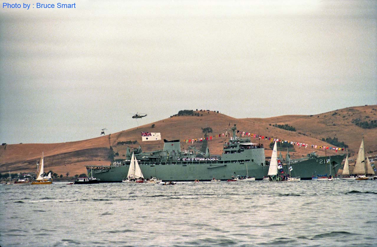 TS88-021 - HMAS Stalwart