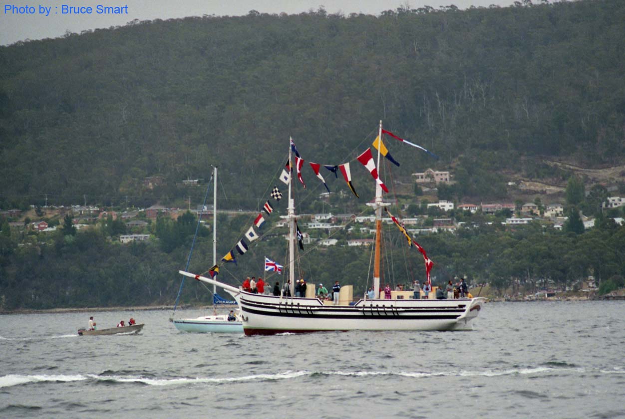 TS88-028 - Lady Nelson, Tas