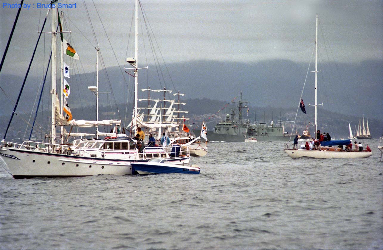 TS88-039 - HMAS Stalwart