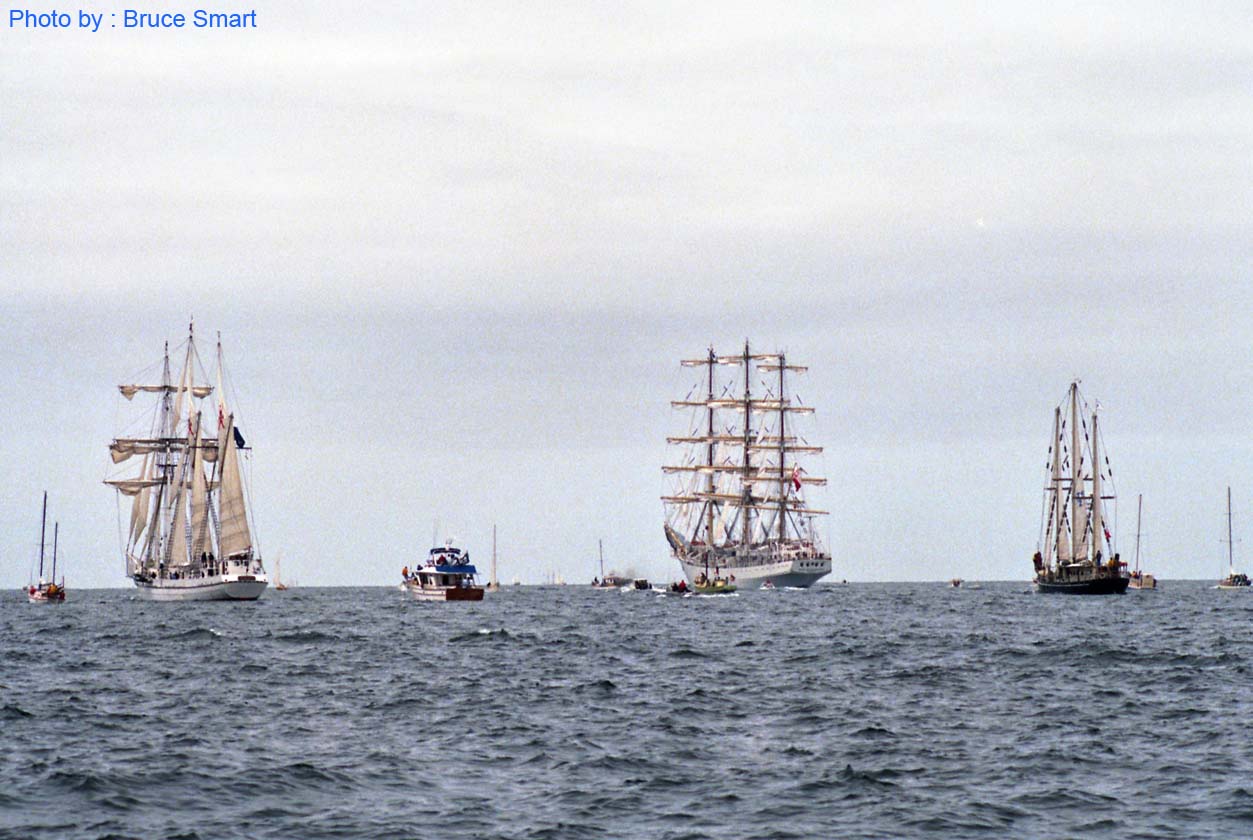 TS88-056 - Shabab Oman, Dar Mlodziezy & Sol