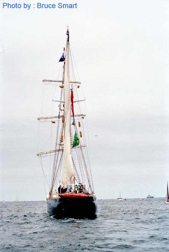 TS88-073 - Young Endeavour, UK