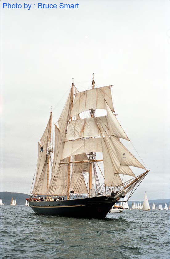 TS88-127 - Leeuwin, WA